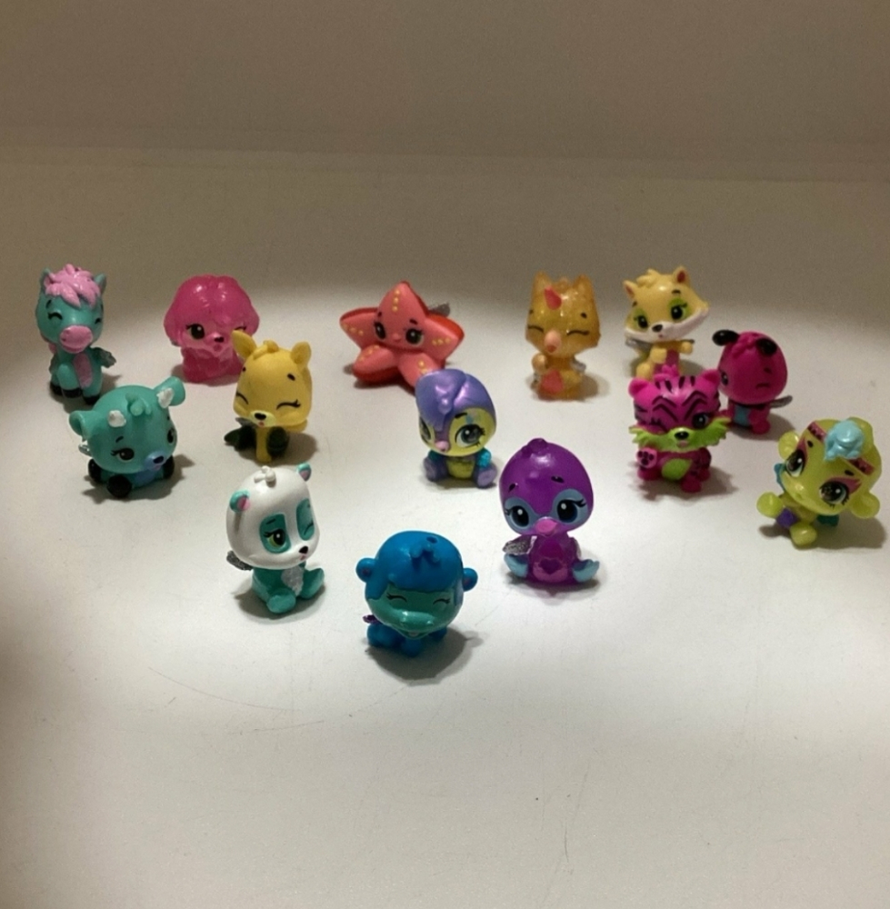 Hatchimals Colleggtibles Lot of 14 Mini Figures Pre-owned